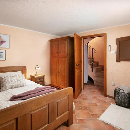 Antonia Cittanova * Novigrad (Istria)